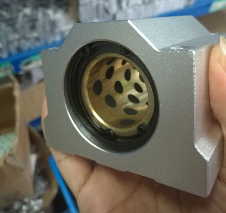 箱式直線(xiàn)滑塊石墨銅套加長(zhǎng)軸承座SC8 10 12 16 20 25 30導(dǎo)軌滑塊